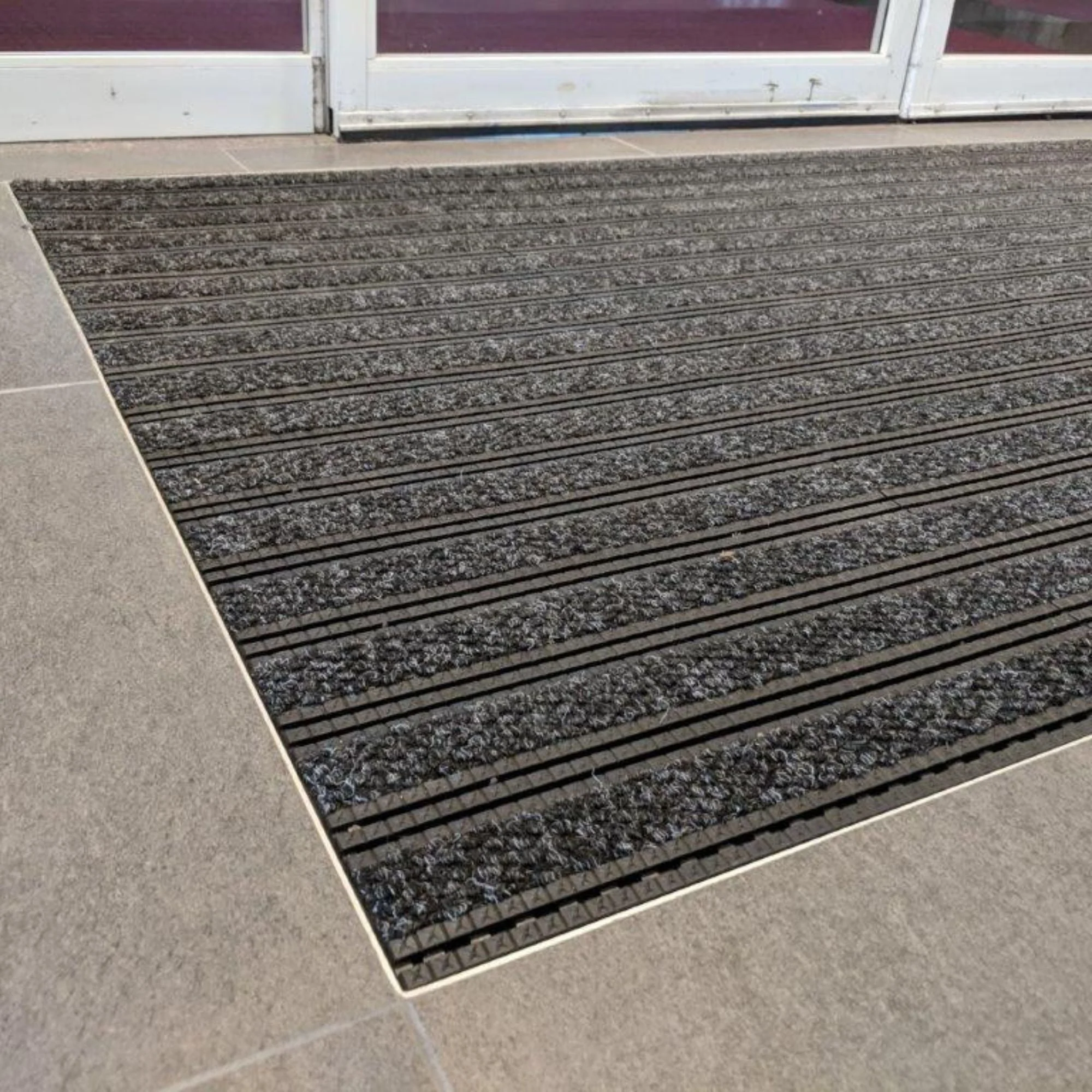 CM Viper Dura Grid Modular Tiles with Carpet Inserts - Image 8