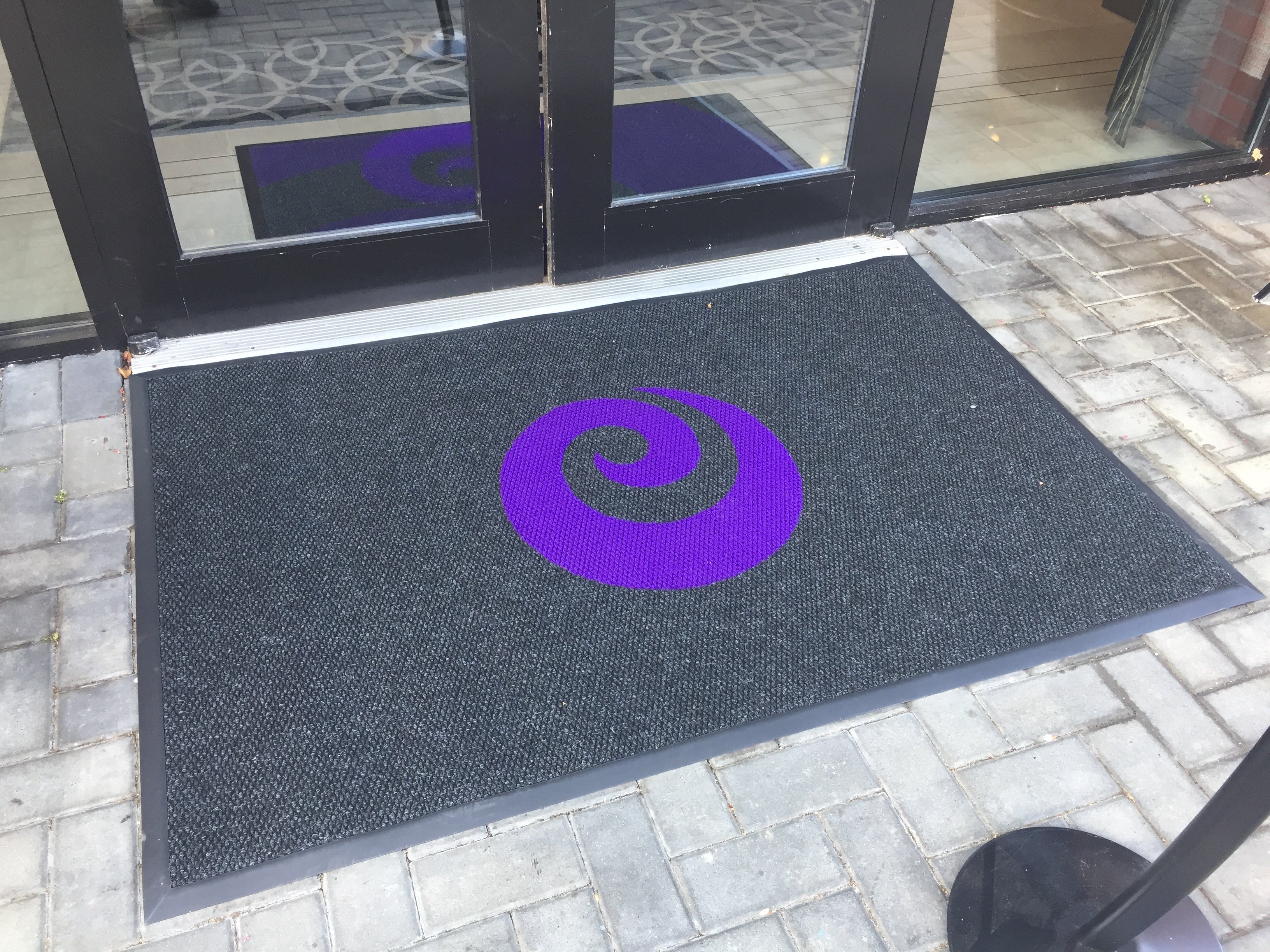 Dura Nop Inlaid Logo Mat - Image 9