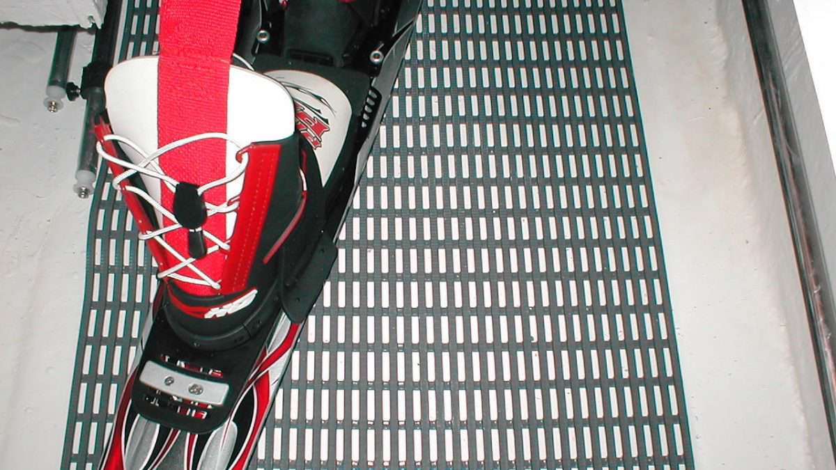 Heronair Slip-resistant Drainage Matting - Image 5