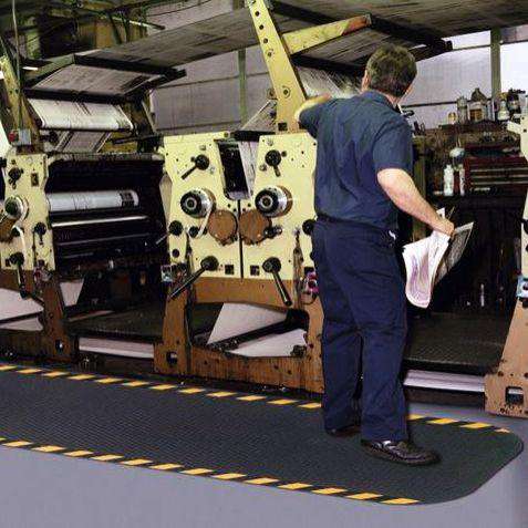 Hog Heaven Safety Border Anti-fatigue Mat - Image 3