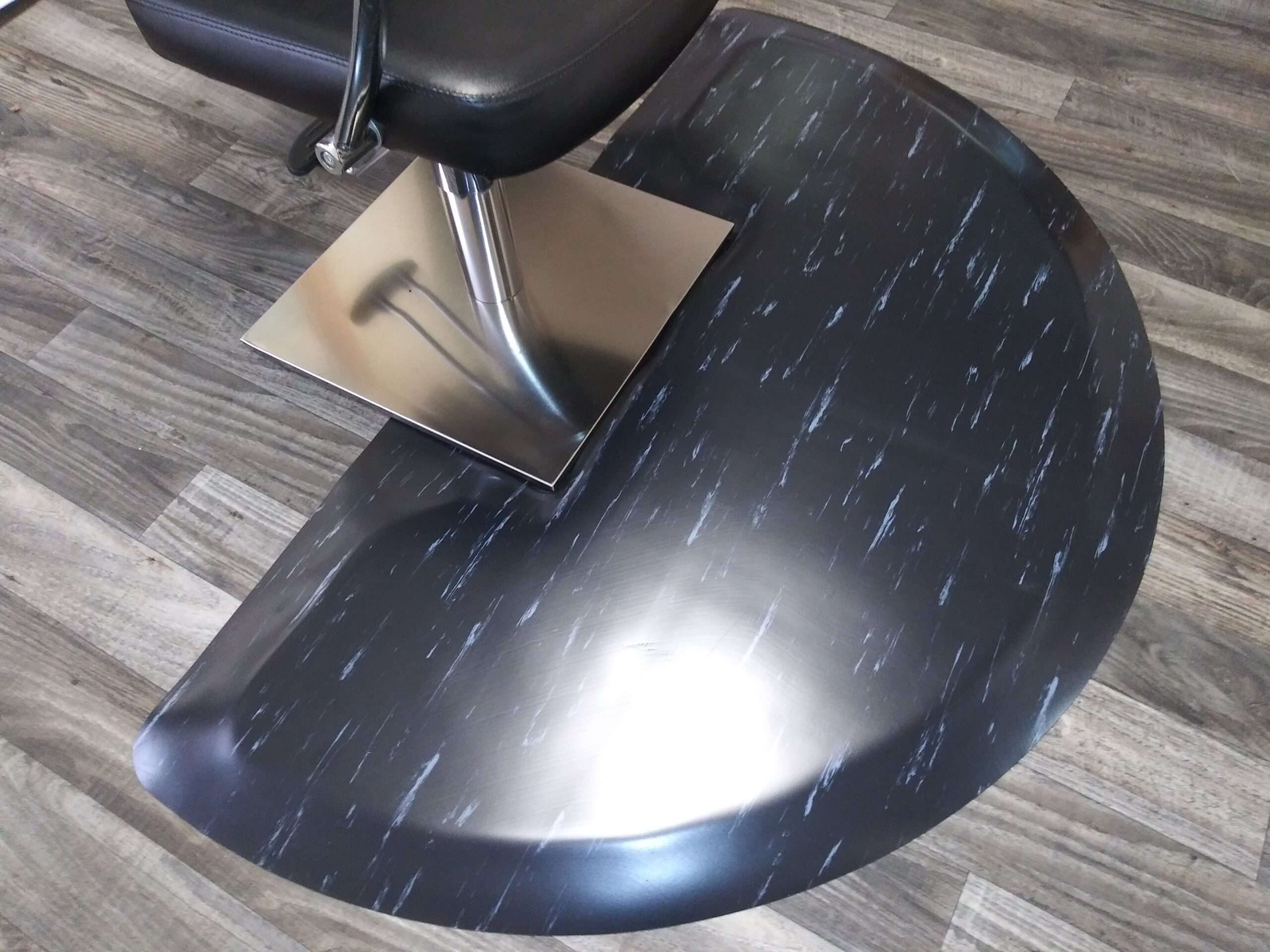 Marbleized Salon Mat (with Square Cut Out) - Image 4