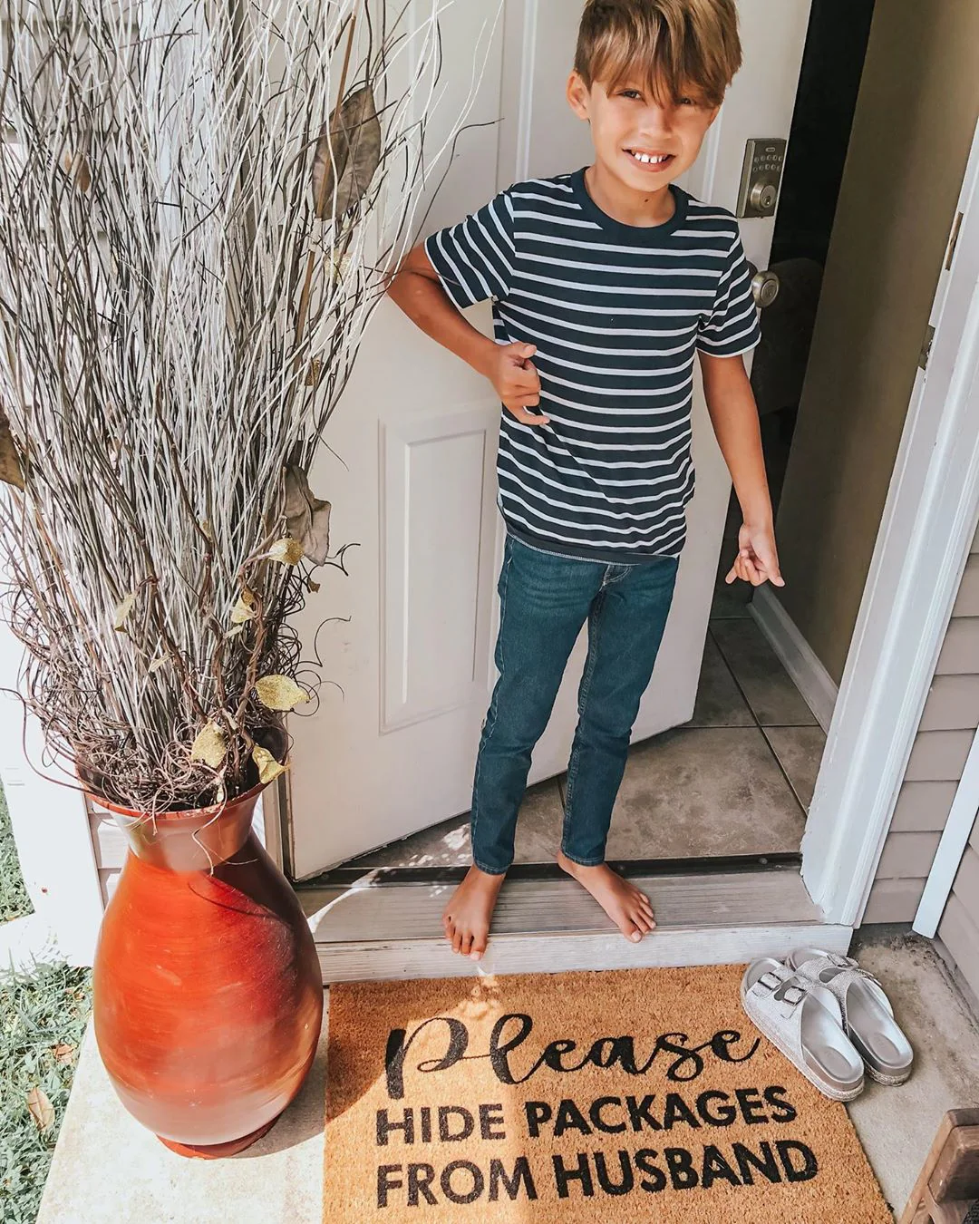 Please Hide Packages From Husband - Image 5