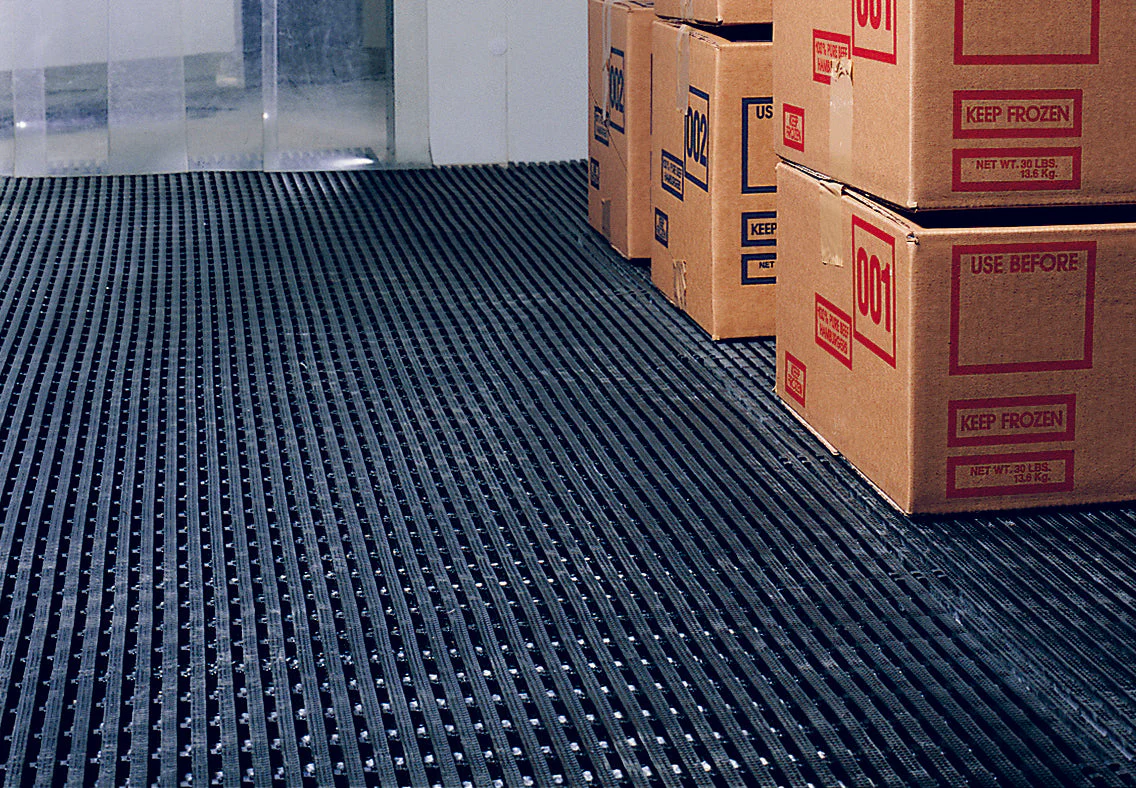 Vynagrip Safety Drainage Matting - Image 7